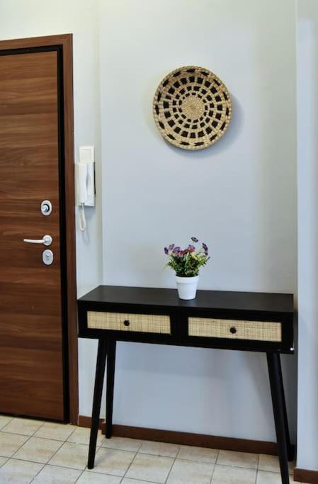 Kipseli New Modern & Cozy 65Tv Netflix Apartment Атина Екстериор снимка